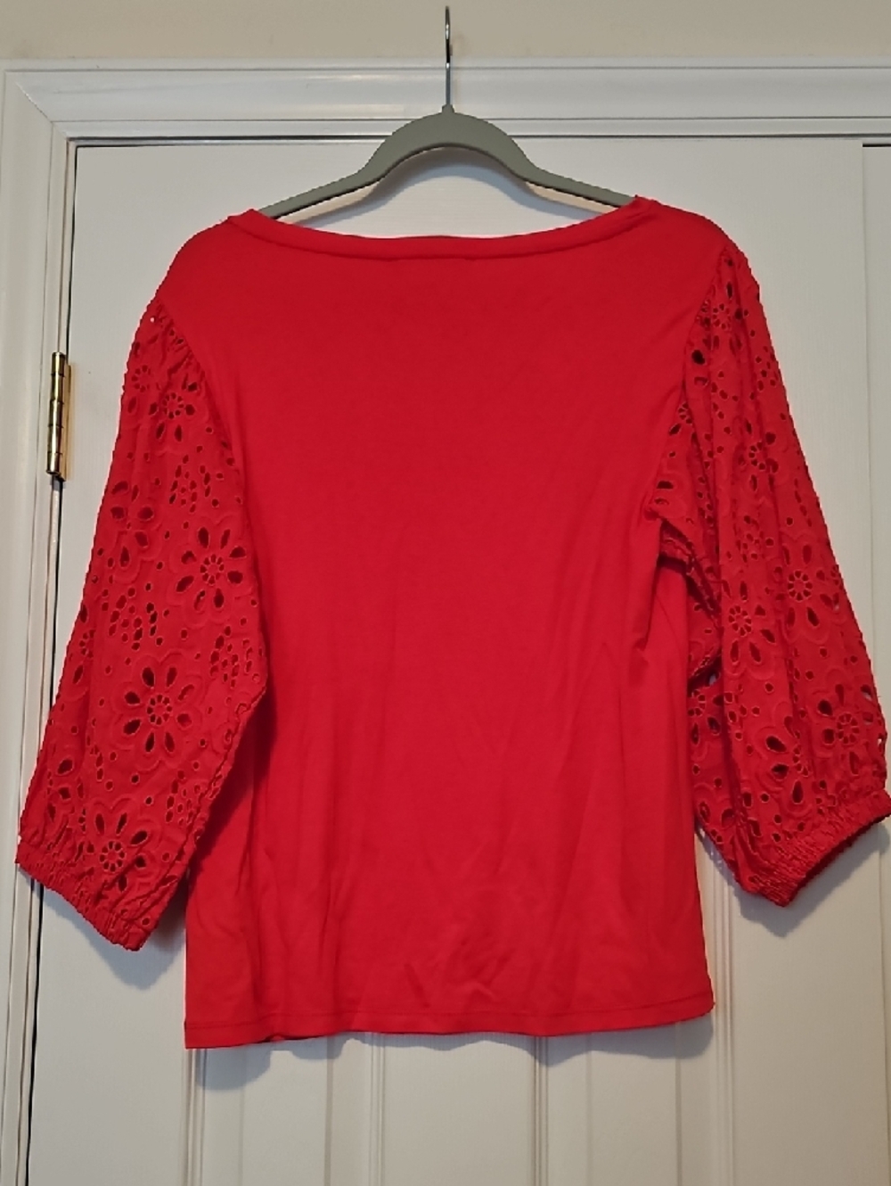 Philosophy Charming Red Eyelet Sleeve Women's Top - Anonymous Brand - Picture 2 of 2